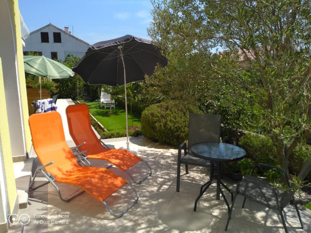 Ana Rooms Krk Town Esterno foto