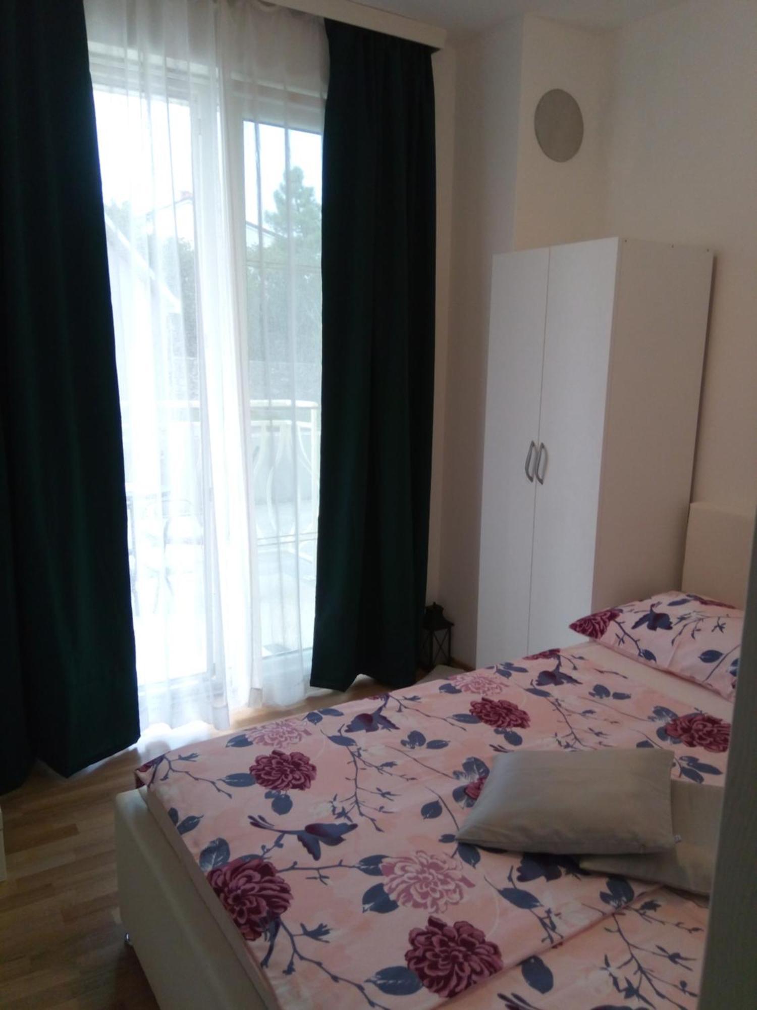 Ana Rooms Krk Town Esterno foto